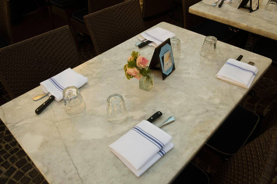 208 Rodeo Beverly Hills table setting